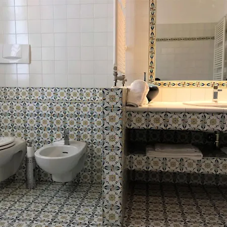 Corner Ulivo Гостевой дом Кавальказелле