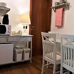 Corner Ulivo בית הארחה 3*